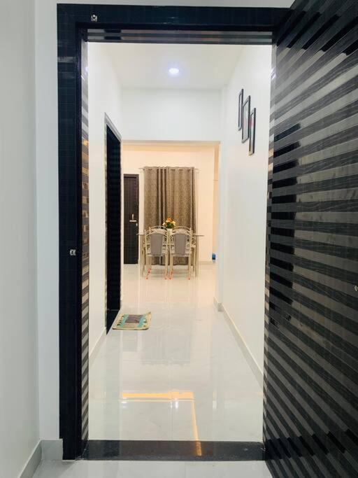 White Orchid, Unique & Stylish, Executive 2Bhk. Apartment Guwahati Exterior foto