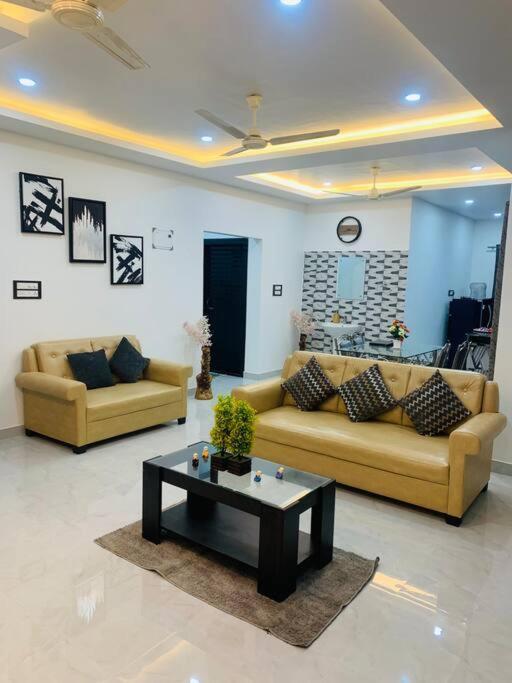 White Orchid, Unique & Stylish, Executive 2Bhk. Apartment Guwahati Exterior foto